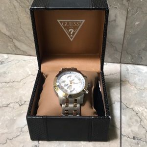 BRAND NEW Men’s GUESS Watch